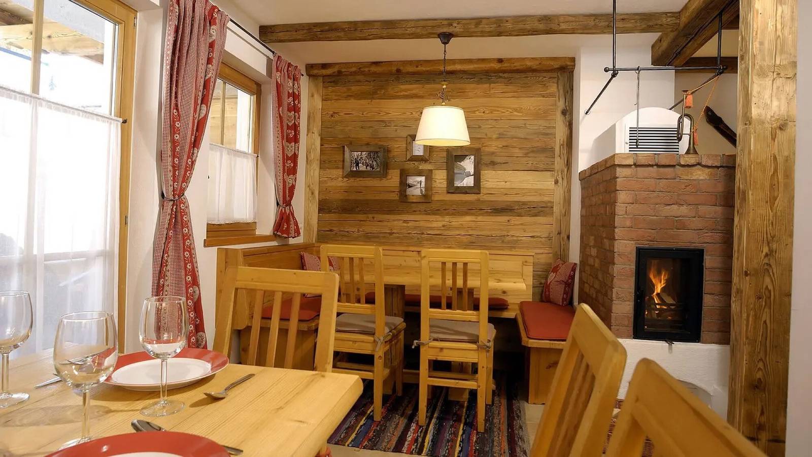 Casa de vacaciones "Silberleiten" para 14 personas con vistas a la montaña, terraza privada y Wi-Fi in Hochkrimml, Krimml