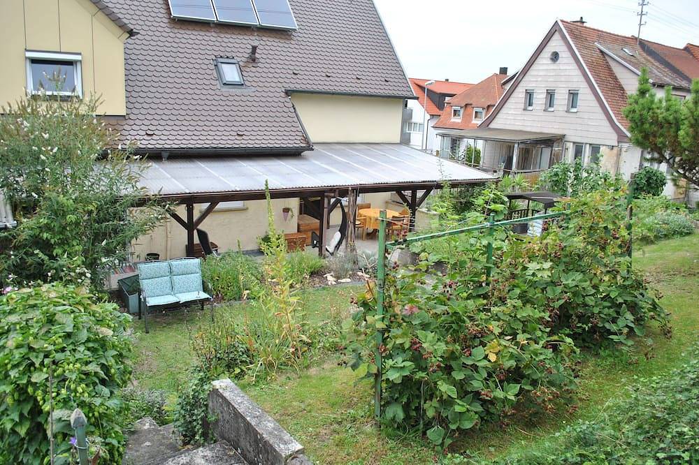 Appartement entier, Grand appartement près de Legoland avec un beau jardin et une terrasse couverte. in Giengen an der Brenz, Albtäler Radweg Region