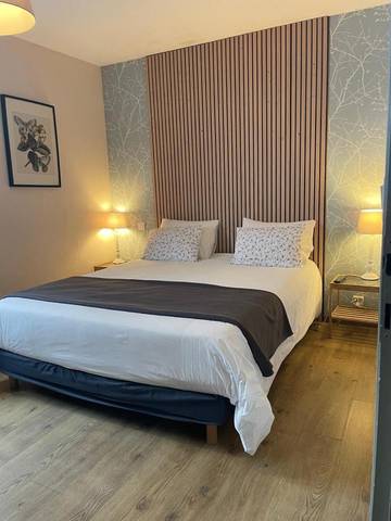 Hôtel pour 2 personnes, avec vue et terrasse à Lesperon