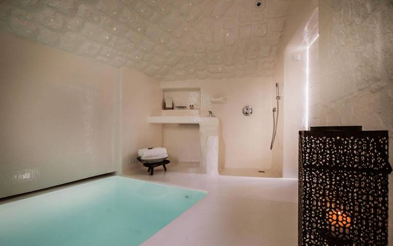 Villa pour 4 personnes, avec Balcon ainsi que Jardin et Piscine à Split - 3