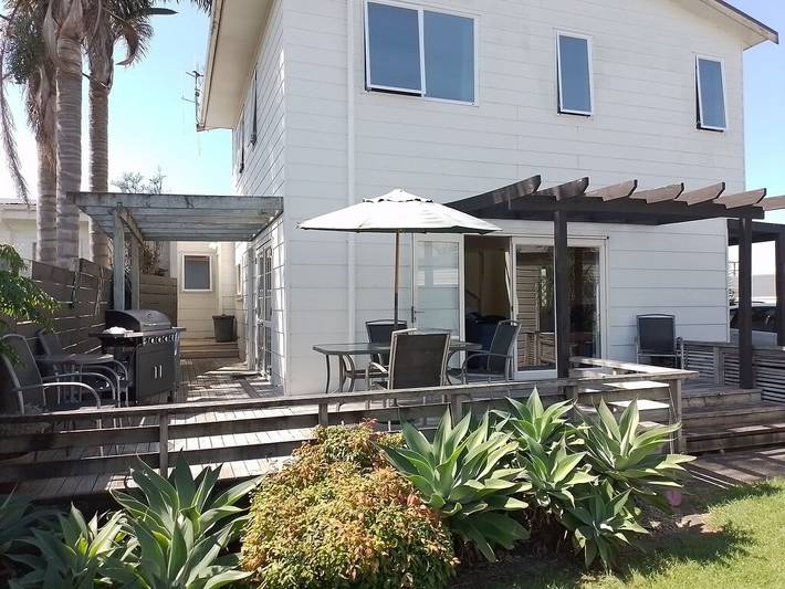 Holiday home for 6 people, with garden and terrace in New Zealand