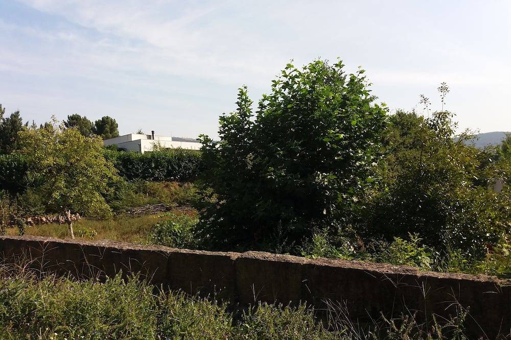 Moderne villa, gelegen op een groene plek, ideaal voor gezinnen of groepen. in Vilar de Ferreiros, Vila Real District