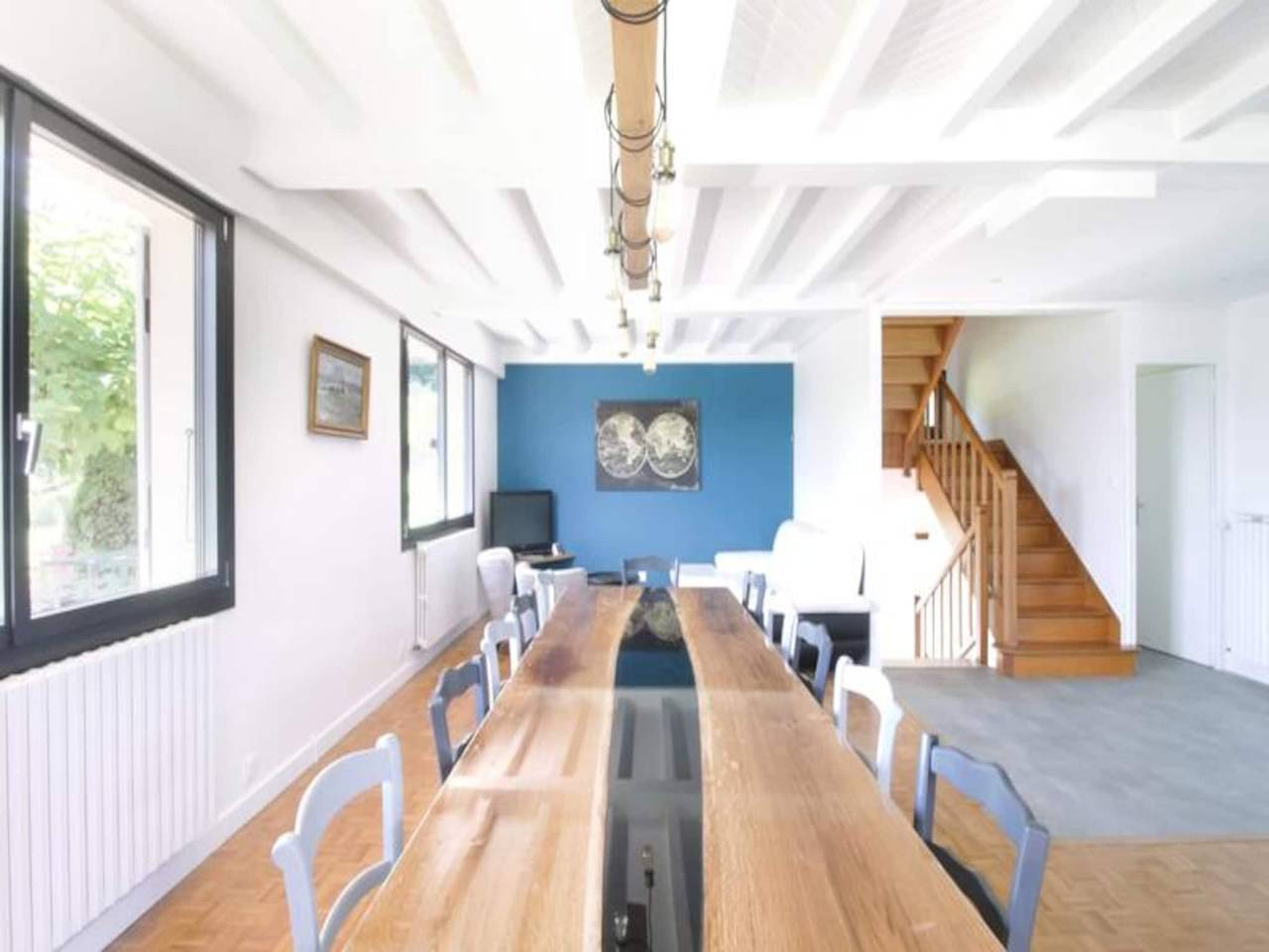 Apartamento entero, Casas y Villas para 12 Personas in Saint-Alban-de-Montbel, Chambéry region