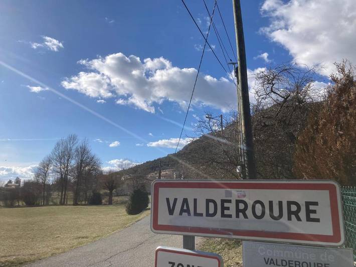 Gîte pour 3 personnes, avec jardin et vue, animaux acceptés à Valderoure - 3