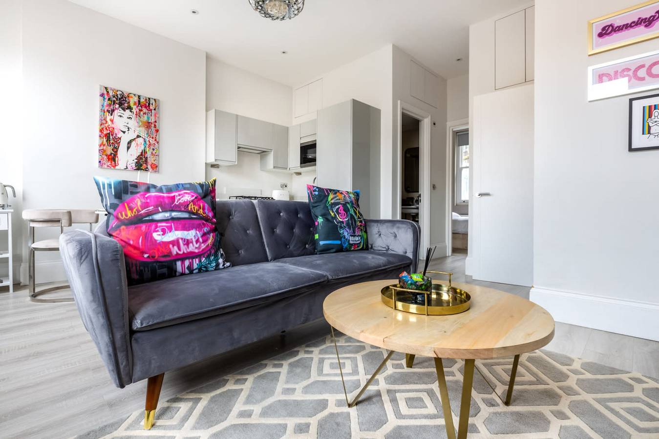 Entire apartment, The Hampstead High Flyer in Camden, London