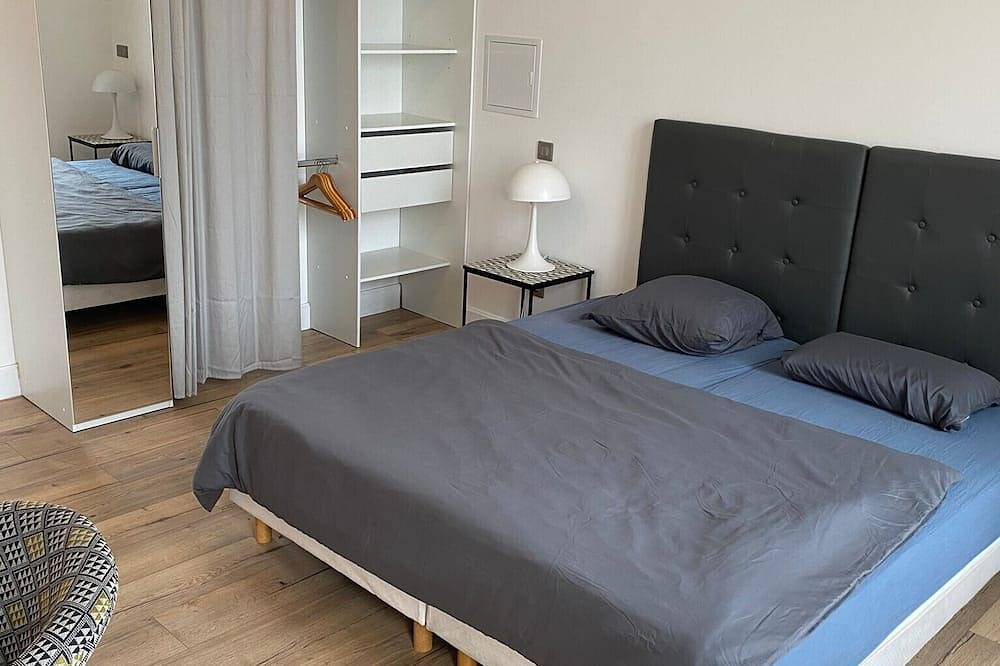 Entire apartment, Coliving La Vigneronne - Studio La Treille in Mireval, Côte d'Améthyste