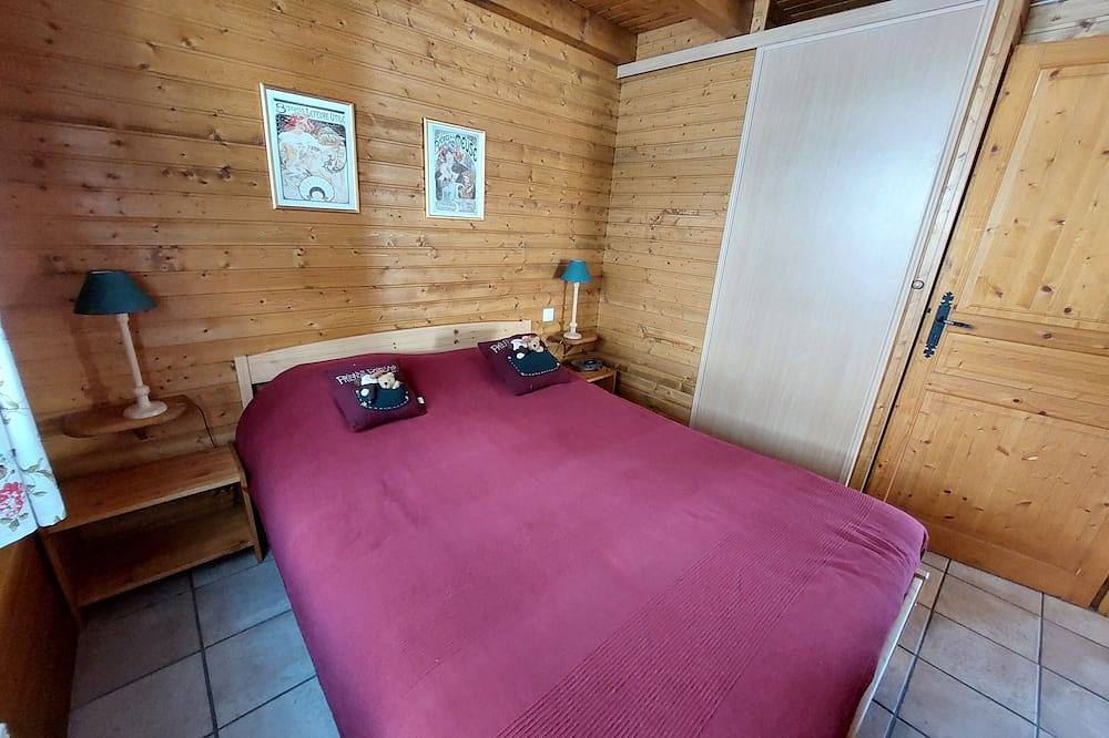 Chalet \"Les Bruyères\", 3 * (Classement Meublé de Tourisme 2025). 4 ch, 2sdb in Le Ménil, Parc naturel régional des Ballons des Vosges