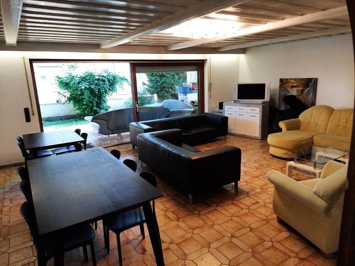 Ferienwohnung für 10 Personen, mit Garten in Bruckmühl