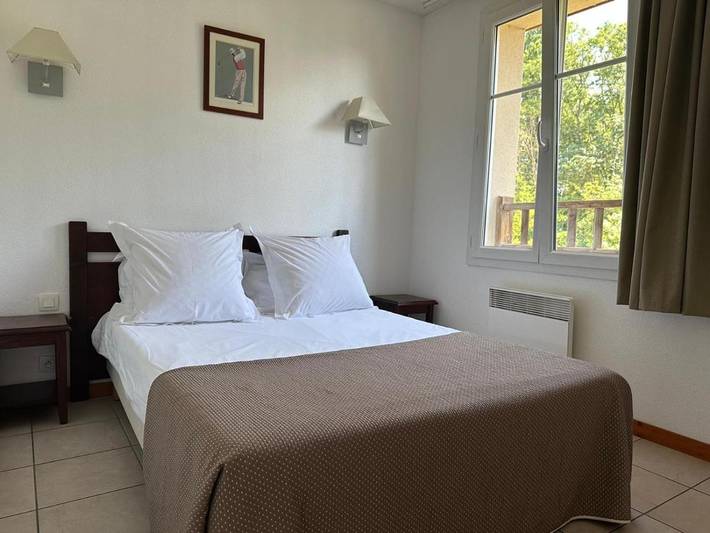 Gîte pour 4 personnes, avec Balcon et Terrasse ainsi que Piscine et Sauna à Sainte-Marie-la-Blanche