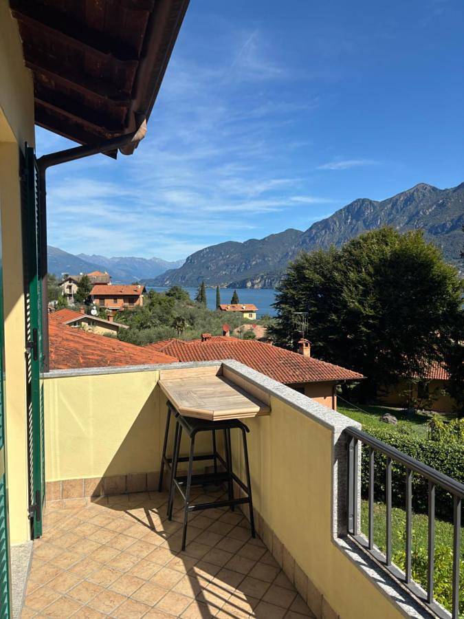 Gîte pour 4 personnes, avec jardin ainsi que vue sur le lac et vue, animaux acceptés à Oliveto Lario - 2