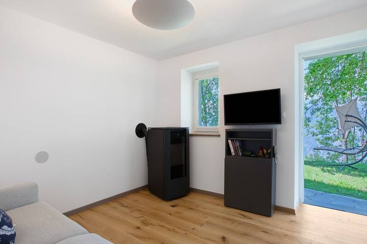 Ganze Wohnung, Ferienwohnung 'Coin Vert' mit Bergblick, Gemeinschaftsgarten und Wlan in La Cerise (Gressan), Comune di Gressan