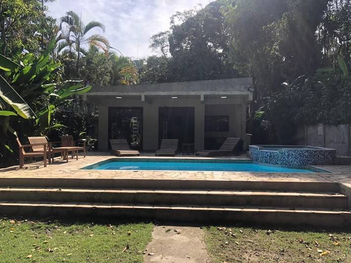 Location de vacances pour 14 personnes, avec jacuzzi ainsi que balcon et jardin à Ubatuba - 4