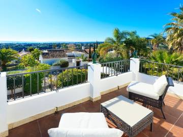 Villa for 6 People in Estepona, Costa del Sol, Photo 3
