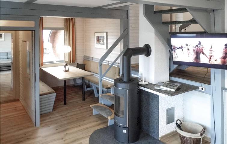 Ferienhaus für 6 Personen, mit Sauna und Terrasse sowie Whirlpool und Garten in Kirchheim - 4