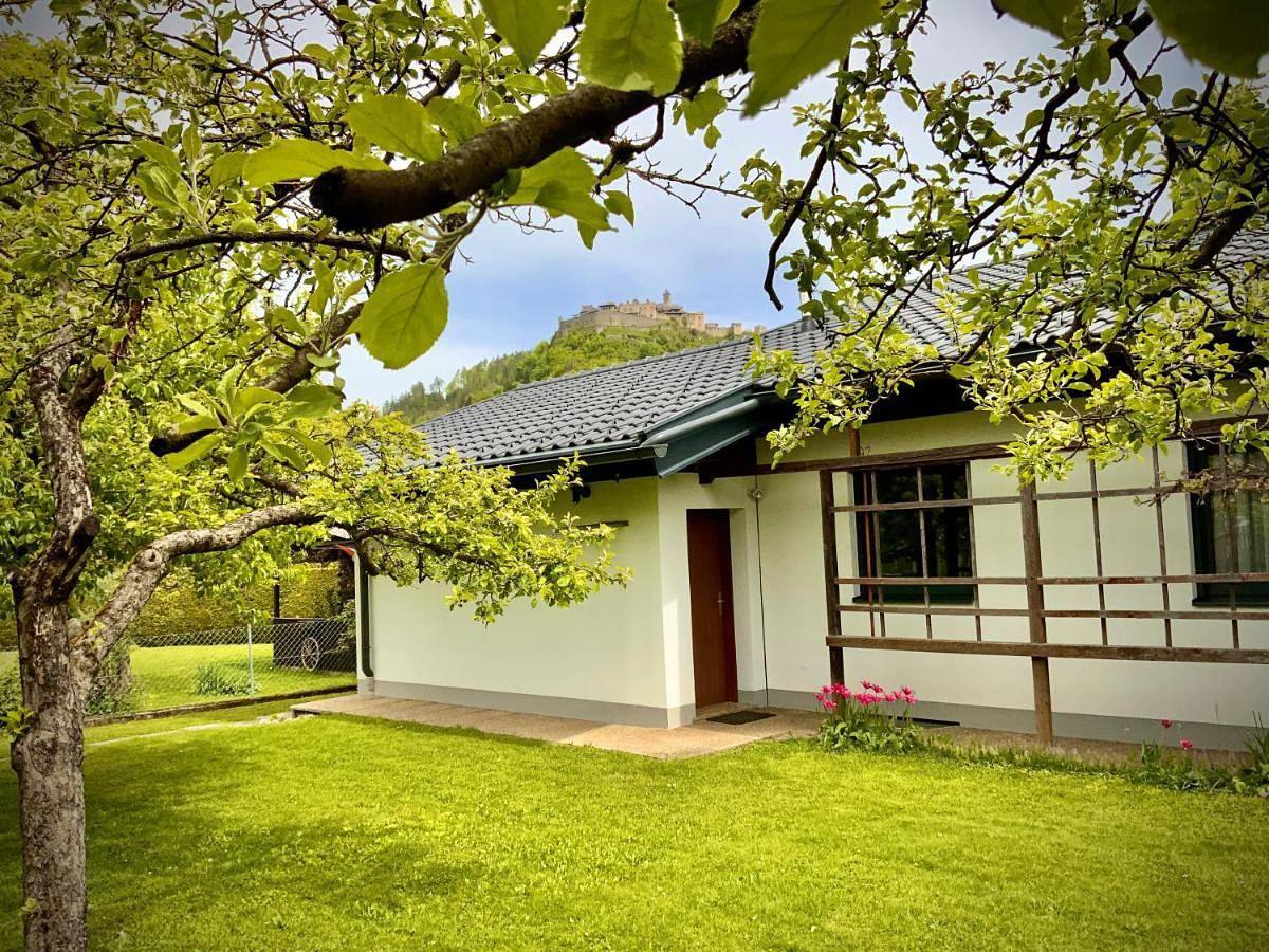 Garden Paradise - Ferienhaus mit 400m2 Garten - Nähe Ossiacher See in Villach, Klagenfurt-Villach