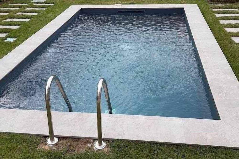 Appartamento intero, Residence Giulietta -moderno,Wifi, air-con,piscina in Lazise, Prealpi Gardesane