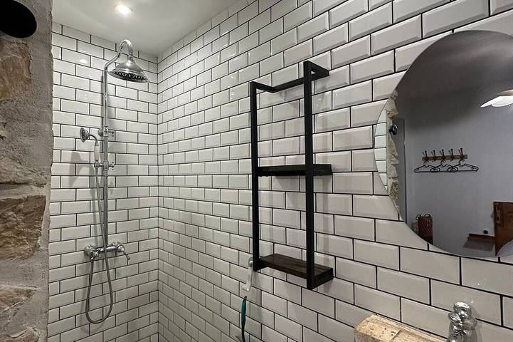 Location de vacances pour 2 personnes, avec jardin à Brantes - 4