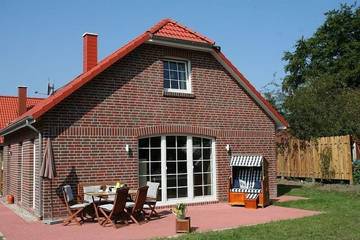 Ferienhaus für 6 Personen, mit Sauna und Terrasse sowie Garten in Norden-Norddeich