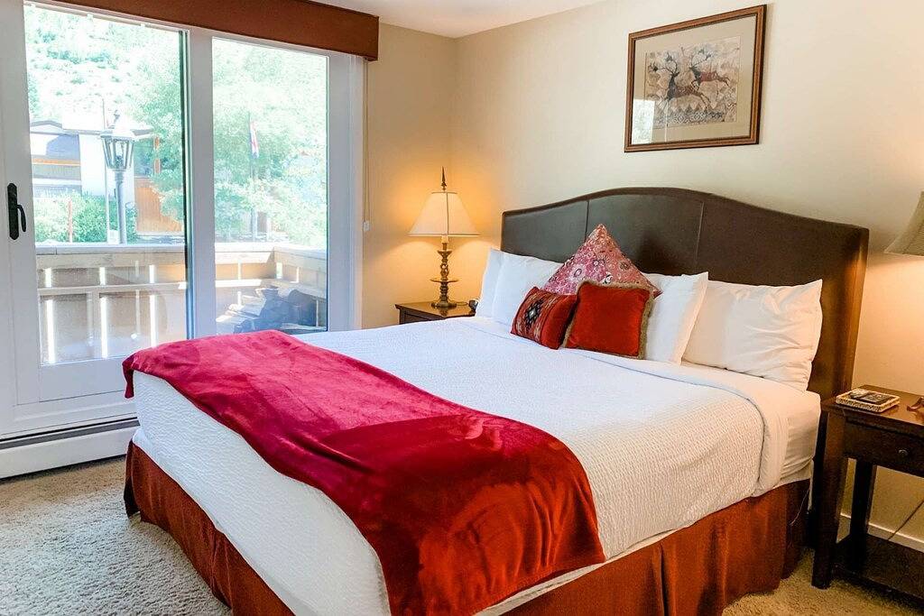 Ganze Wohnung, Kein Auto erforderlich, an der kostenlosen In-Town-Buslinie gelegen, Heart of Vail & Lionshead, Scorpio Condo! in Vail Ski Resort, Vail