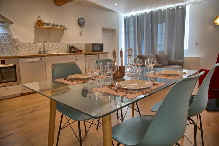 Gîte pour 4 personnes, avec jardin dans Nantilly