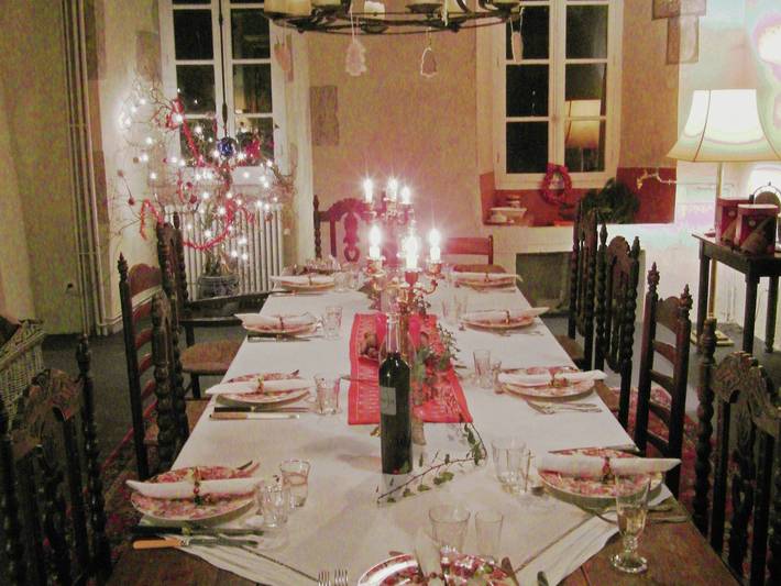 Château pour 8 personnes, avec terrasse et jardin, animaux acceptés dans Allier - 3