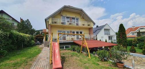 Ferienhaus für 10 Personen, mit Garten, mit Haustier in Balatonalmadi