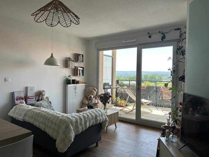 Gîte pour 2 personnes, avec terrasse dans Frontonas