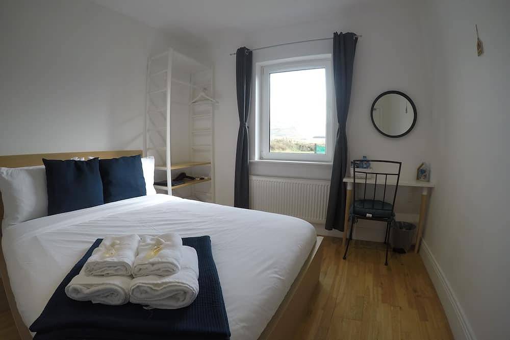 Double room with mountain view in Portmagee, County Kerry