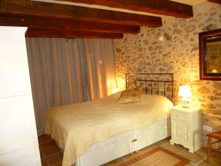 Location de vacances pour 8 personnes, avec piscine ainsi que vue et jardin à Saint-Laurent-la-Vallée - 3