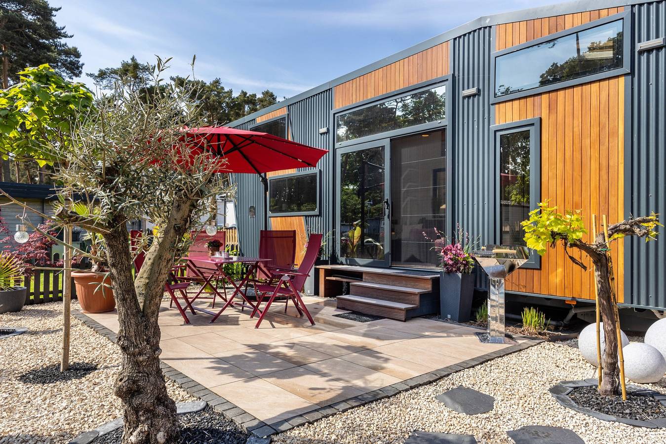 Ganze Ferienwohnung, Tiny House Queen Dream mit privater Terrasse, privatem Garten und Wlan in Brandenburg an der Havel