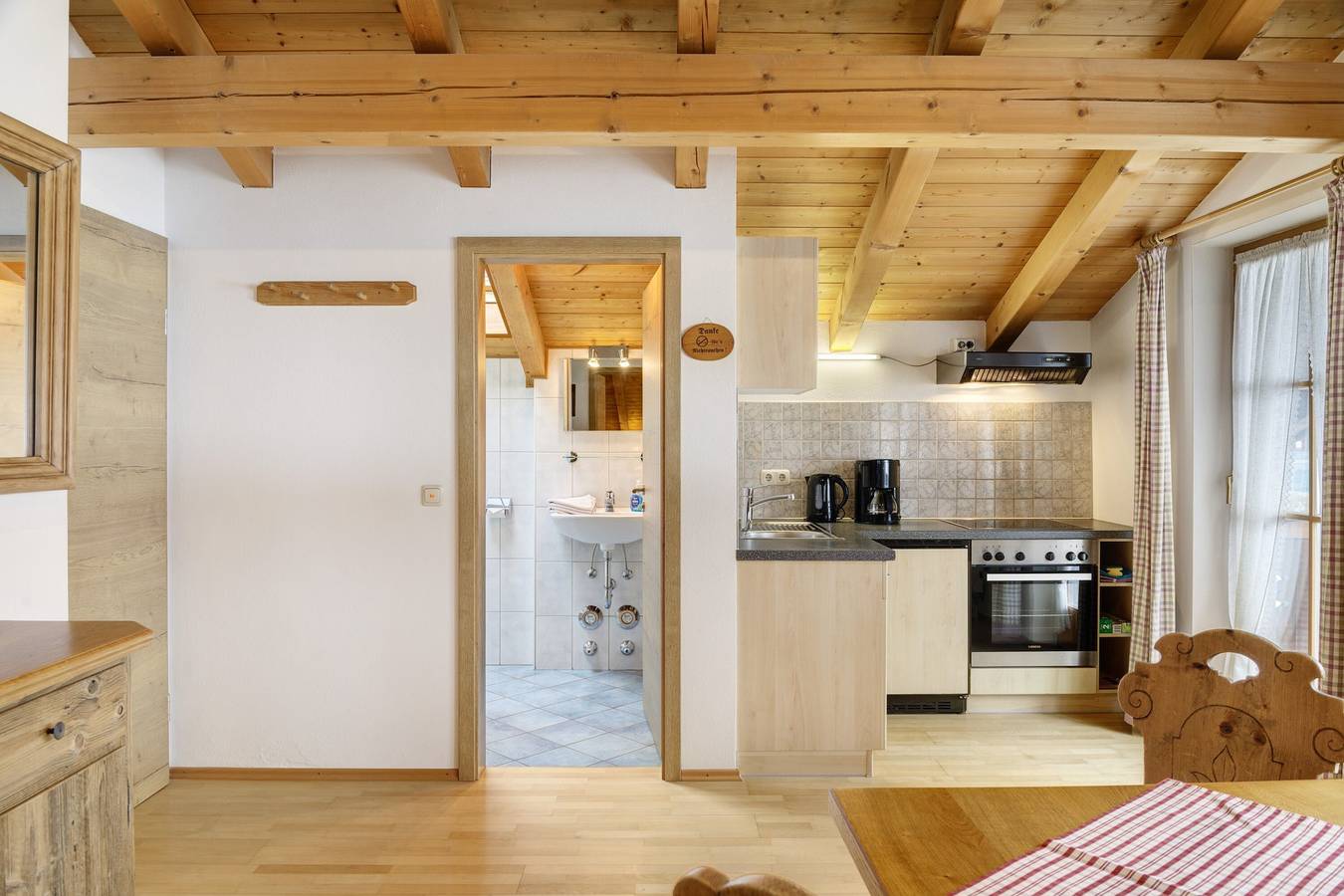 Appartement 'Wank' met bergzicht, balkon en wifi, foto 11