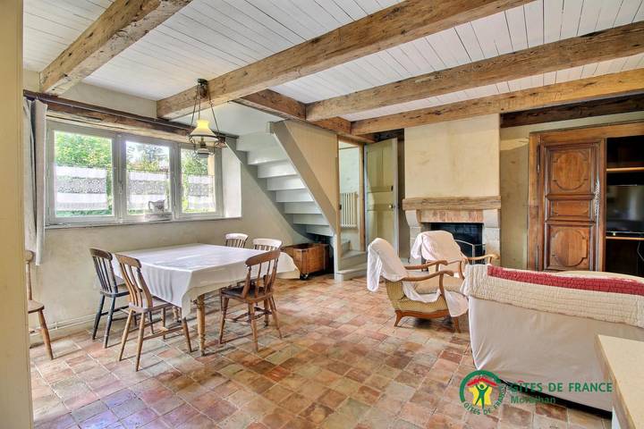 Gîte pour 5 personnes, avec jardin ainsi que terrasse et piscine, animaux acceptés à Pluneret - 4