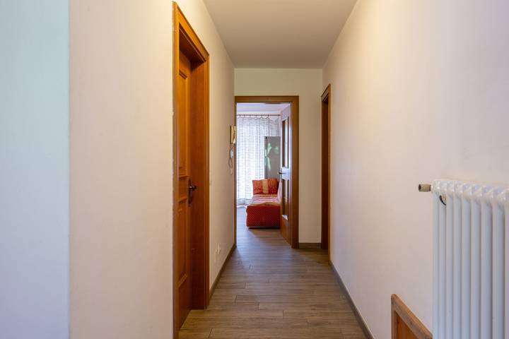 Apartamento vacacional entero, Apartamento de vacaciones para 3 personas con balcón in Canazei, Dolomiti Superski
