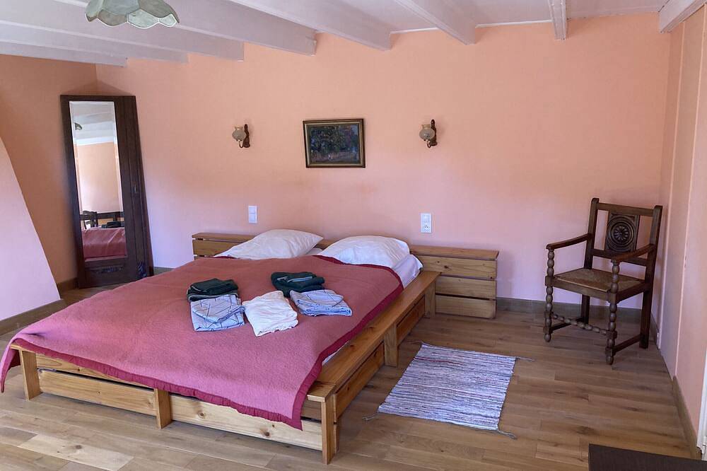 Spacieuse ferme bretonne, sauna, grand jardin in Beuzec-Cap-Sizun, Région de Quimper