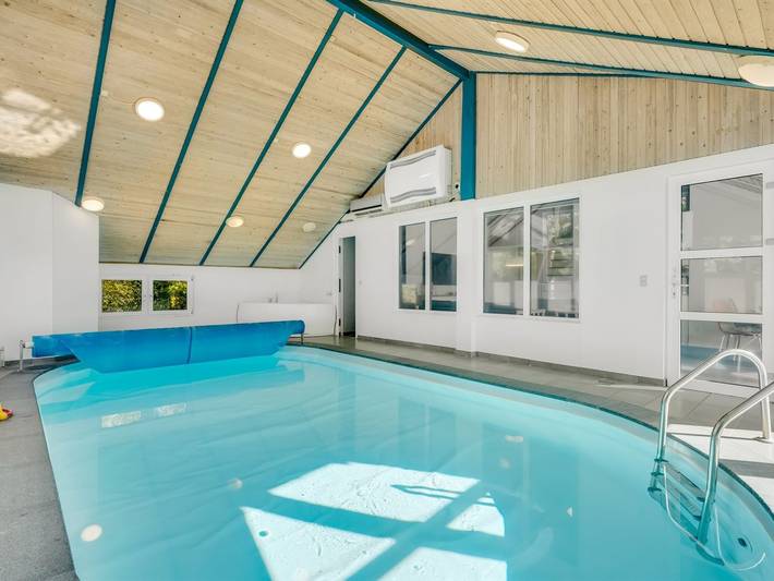 Ferienhaus für 10 Personen, mit Whirlpool und Terrasse sowie Pool und Sauna in Amtoft - 2