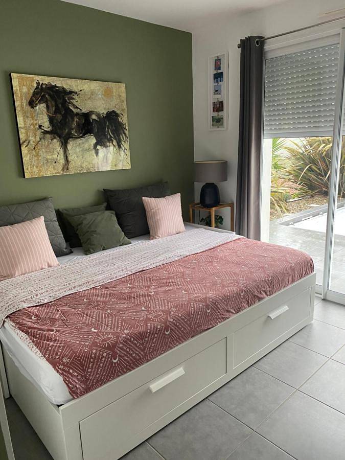 Three-Bedroom House in Hasparren, Région de Bayonne