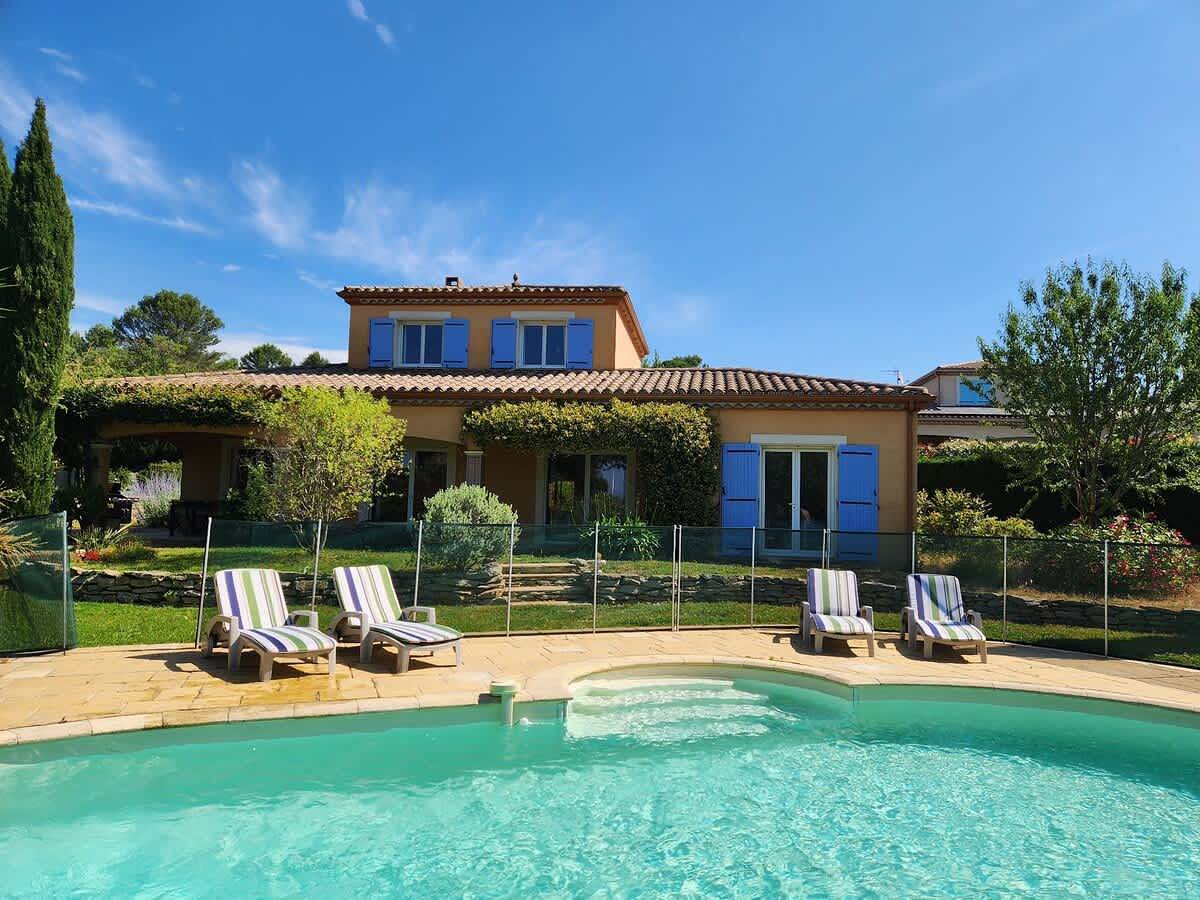 Carcassonne Villa: Pool, Garden & A/C! in Carcassonne, Carcassonne region