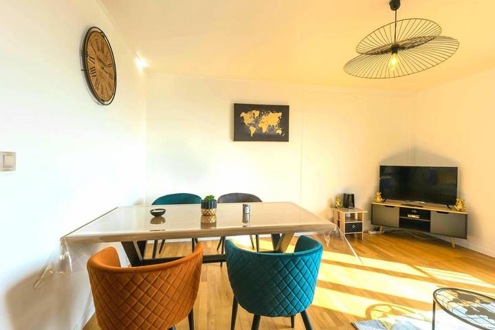 Appartement de vacances pour 10 personnes, avec balcon et vue dans la Sarthe - 2
