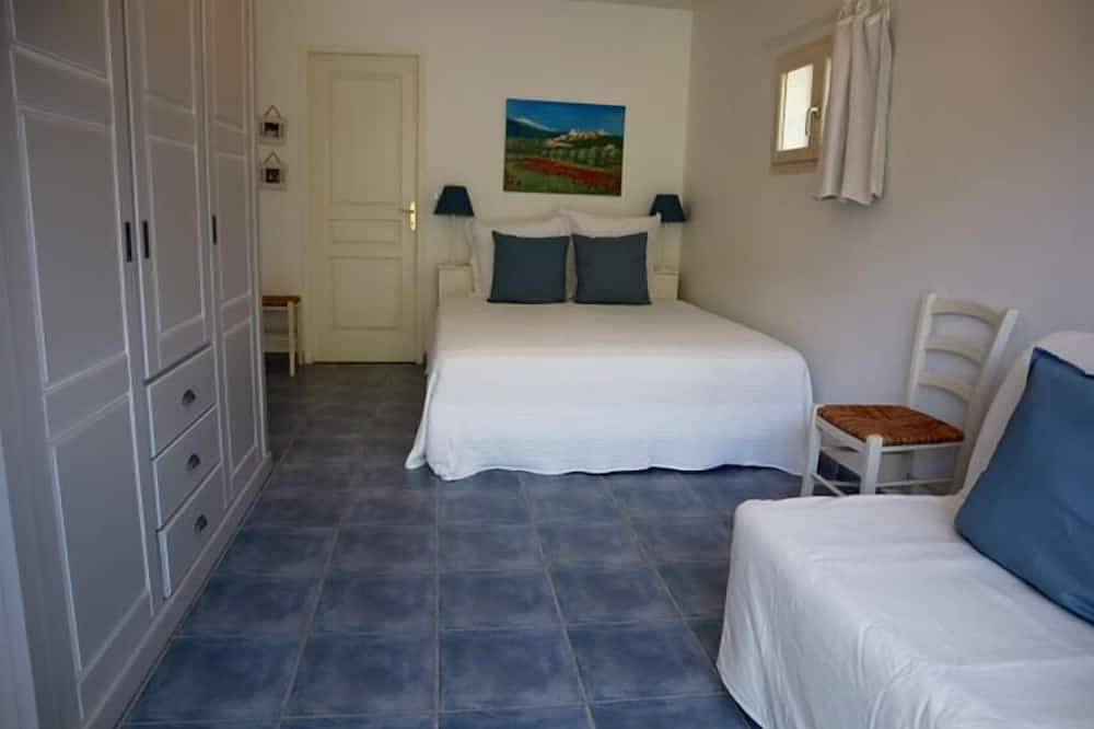 Hervorragende Steinvilla mit Swimmingpool in Crillon-le-Brave, Parc naturel régional du Mont-Ventoux