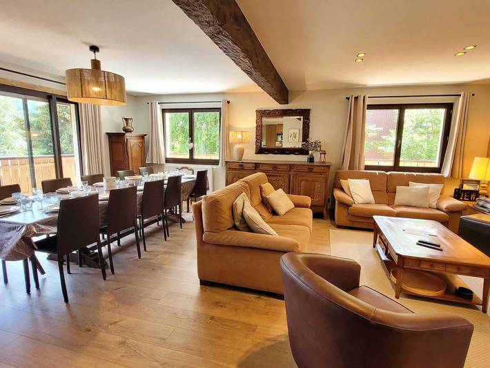 Gîte pour 12 personnes, avec Balcon et Terrasse à Les Gets