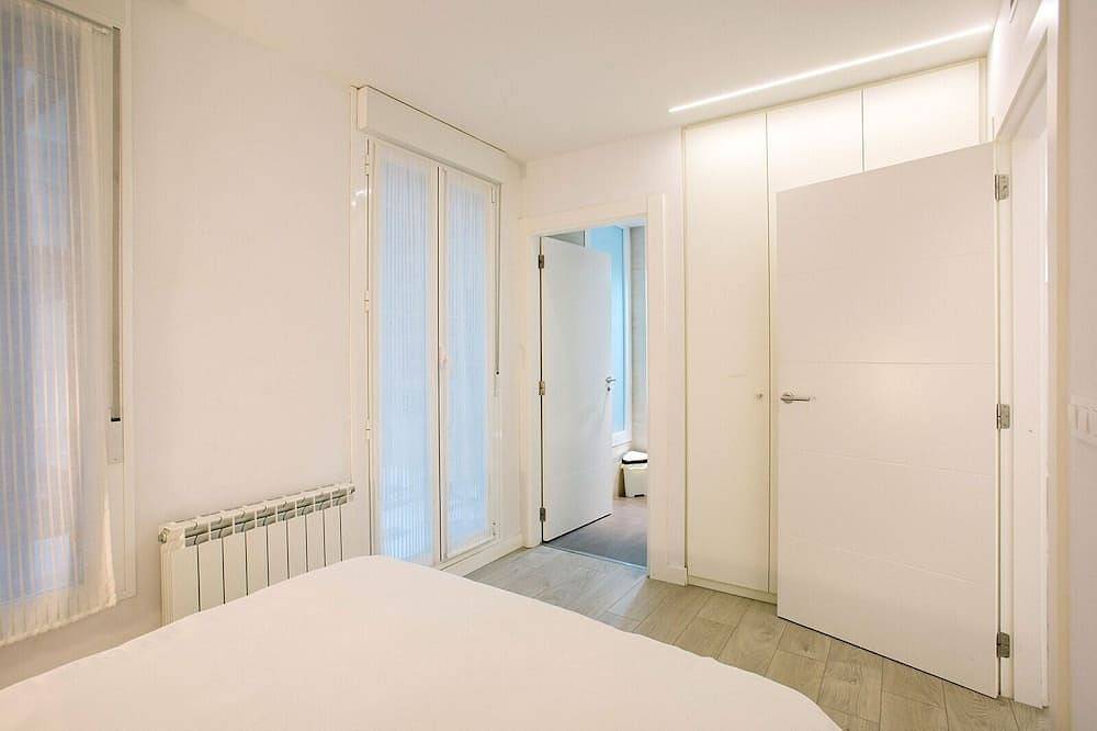 Ganze Wohnung, 6 Getaria B superb central apartment in Playa de la Concha, San Sebastian