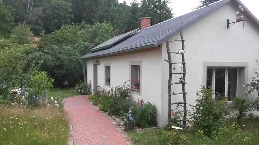 Ferienhaus für 3 Personen, mit Terrasse und Garten