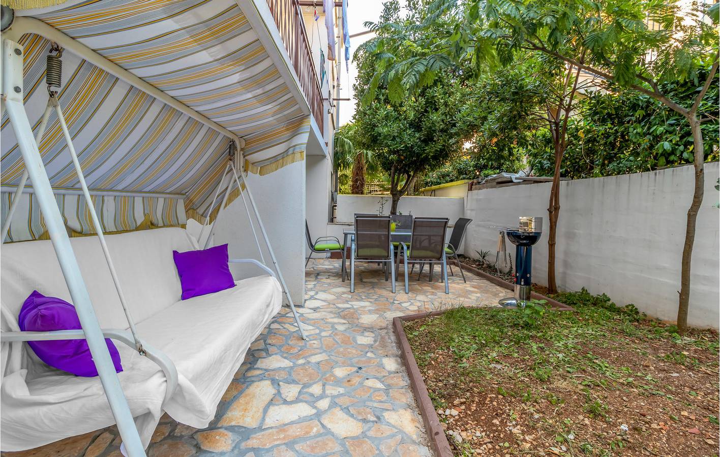 Ganze Ferienwohnung, Ferienwohnung für 4 Personen mit Terrasse in Selce, Primorje-Gorski Kotar