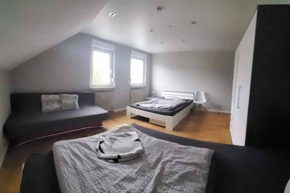 Ganze Wohnung, Großzügige Dg Wohnung《Kehr wieder》für 1-8 Personen bestens familiengeeignet in Bexbach, Saarpfalz-Kreis