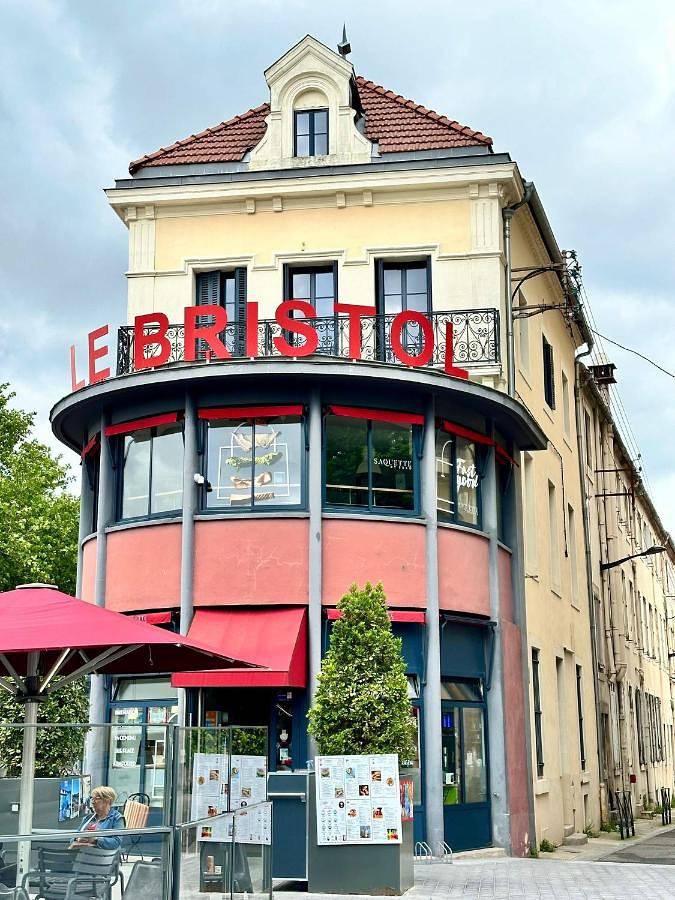 Gîte pour 6 personnes, avec vue sur le lac ainsi que vue et balcon dans Port de Carcassonne