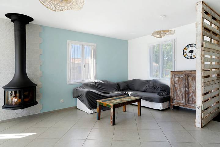 Casa de vacaciones 'Sérénité' con terraza privada, jardín privado y Wi-Fi in Pisany, Saintes region