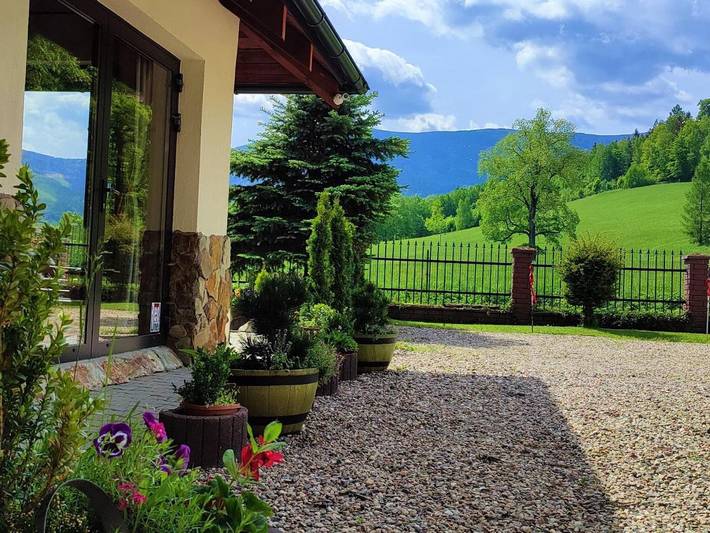 Ferienwohnung für 4 Personen, mit Terrasse und Garten sowie Ausblick, mit Haustier in Niederschlesien - 2