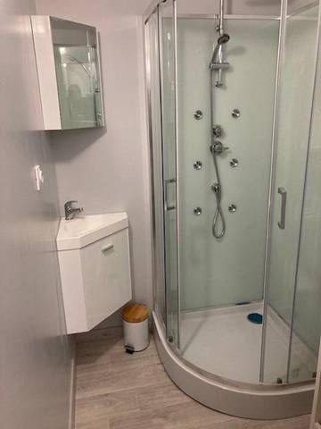Gîte pour 2 personnes, avec jardin ainsi que vue et terrasse, animaux acceptés dans Le Grand-Quevilly