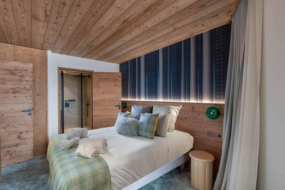 Entire apartment, Brand-New Ski-In/Ski-Out Apartment with Access to Pool and Spa in Courchevel 1850 in Courchevel 1850, Saint-Bon-Tarentaise