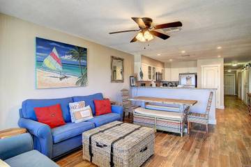Vacation Rental for 8 Guests in Port Aransas, Mustang Island, Picture 4